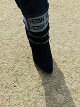 Load image into Gallery viewer, VETISH SIGNATURE JEANS
